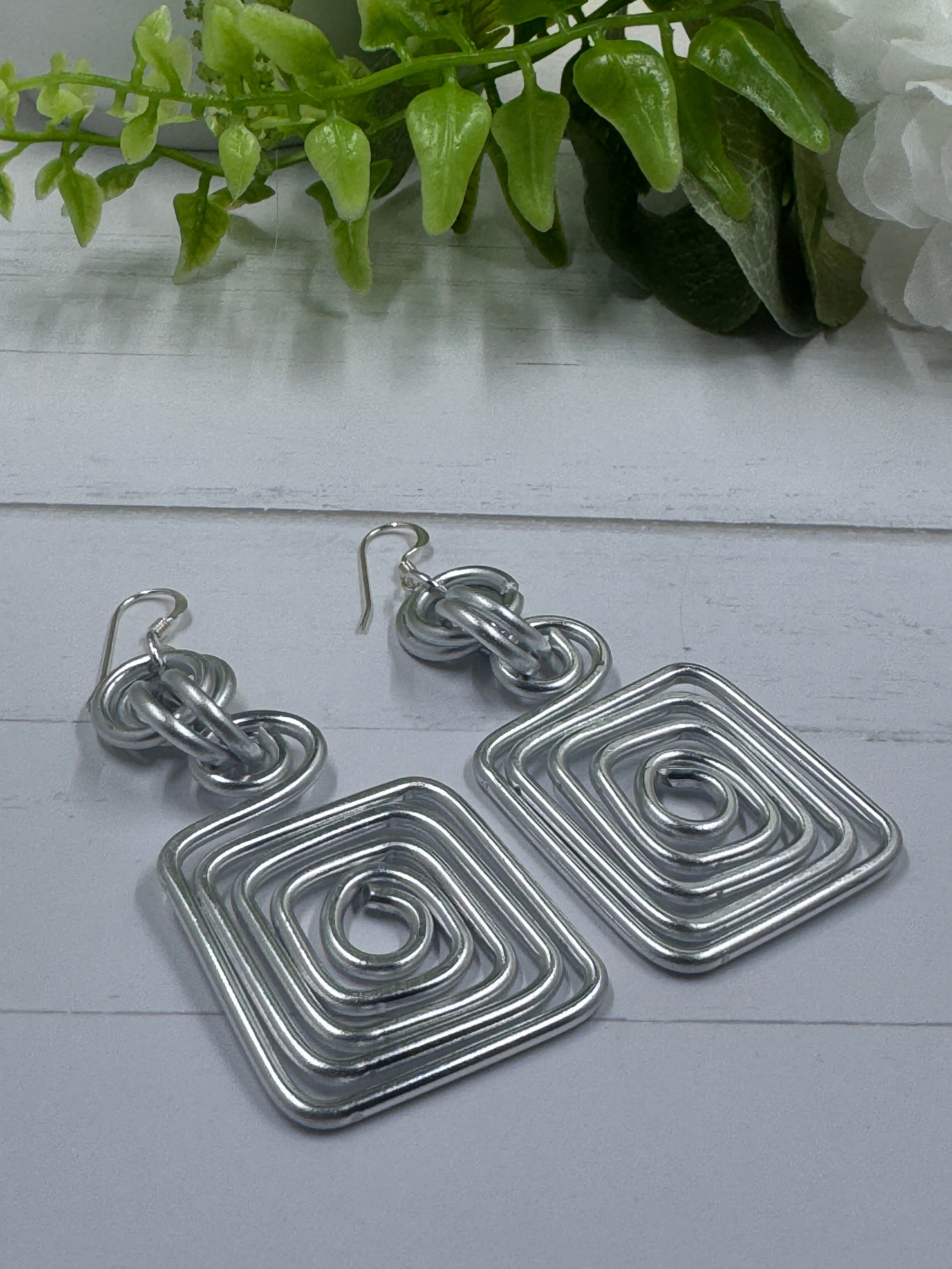 Rectangle Aluminum Wire Earrings, Silver color aluminum wire