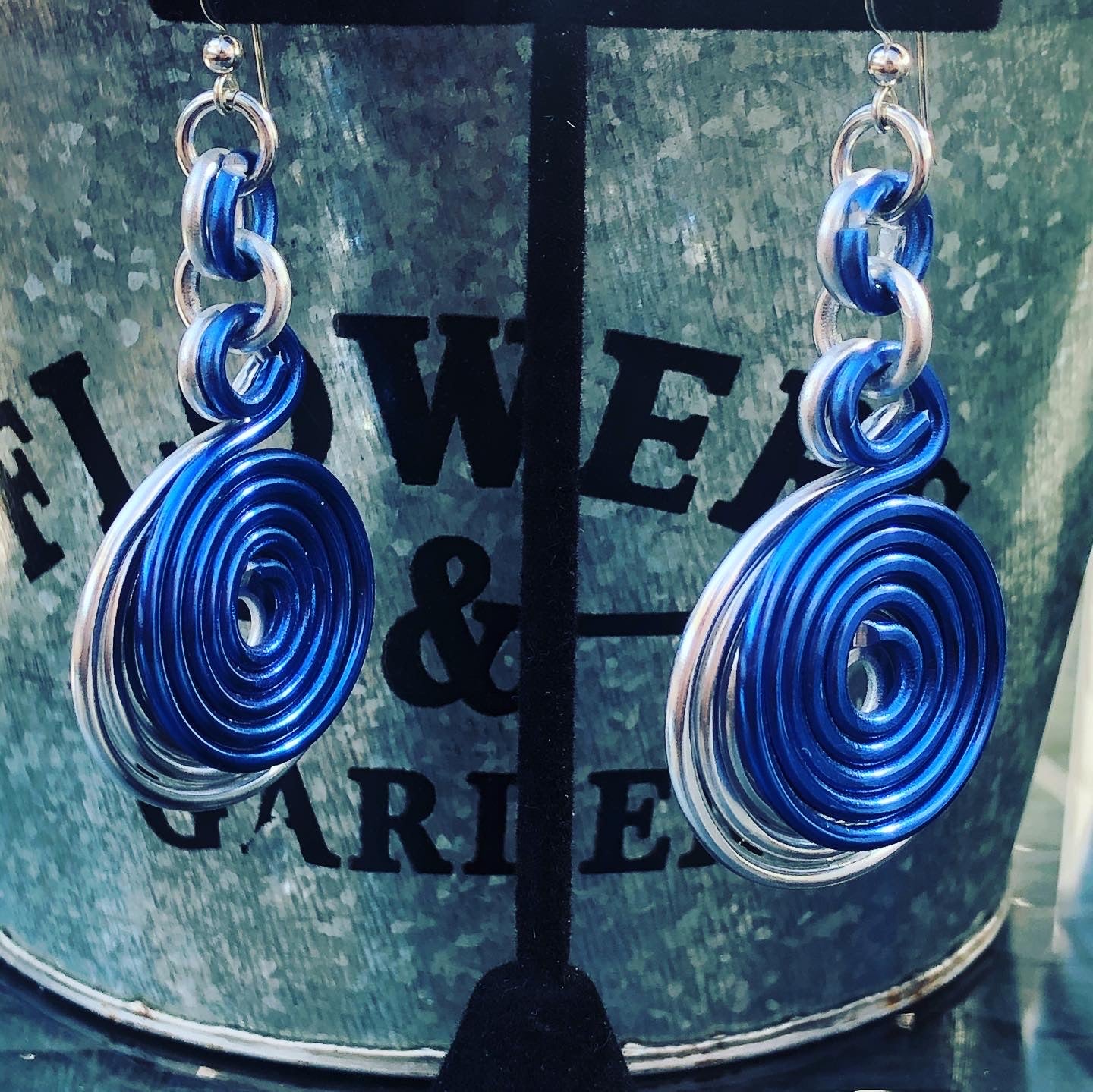 Double Round Disk Earrings Blue and Silver